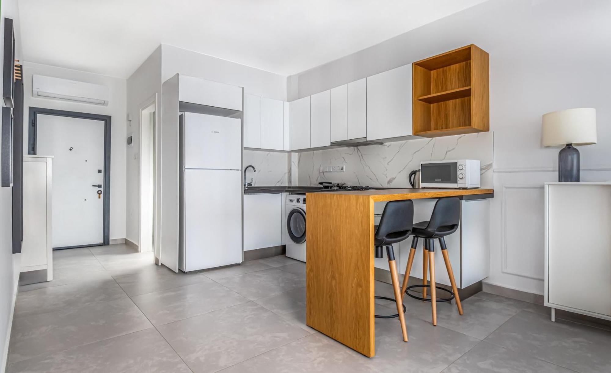 Caesar Blue Seaside Luxury Apartments Gastria Bagian luar foto