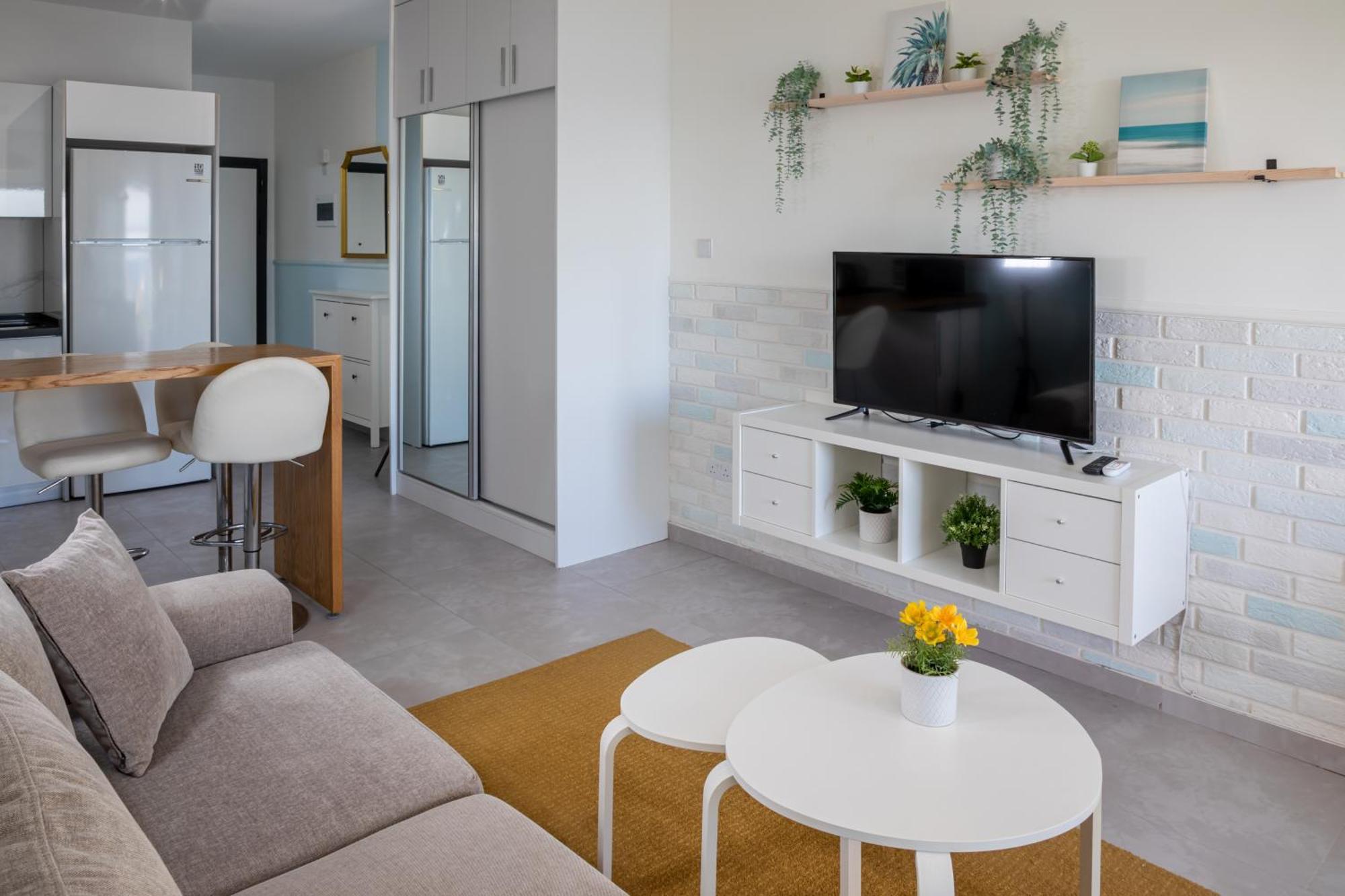 Caesar Blue Seaside Luxury Apartments Gastria Bagian luar foto