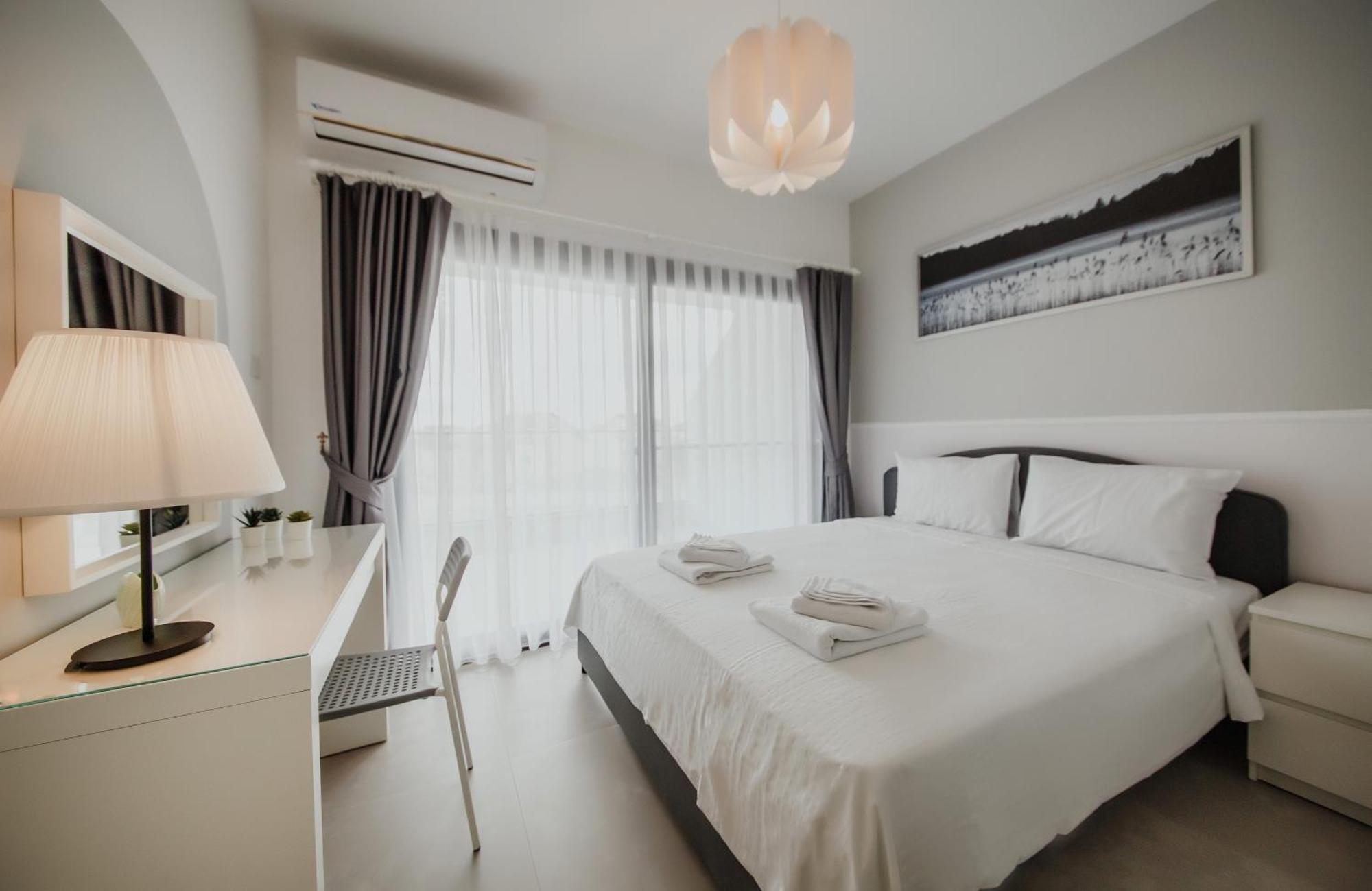 Caesar Blue Seaside Luxury Apartments Gastria Bagian luar foto
