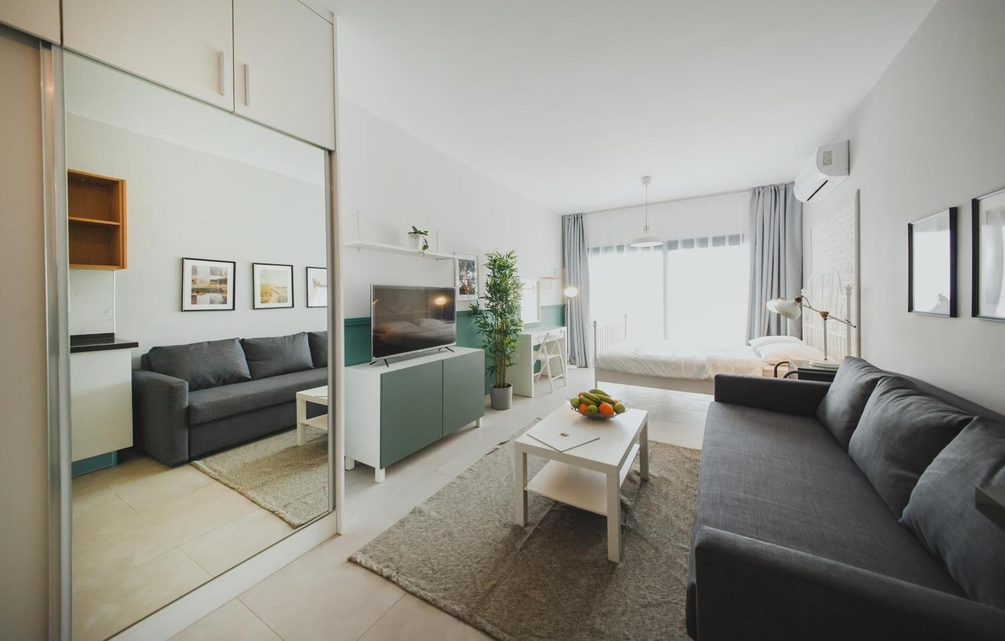 Caesar Blue Seaside Luxury Apartments Gastria Bagian luar foto