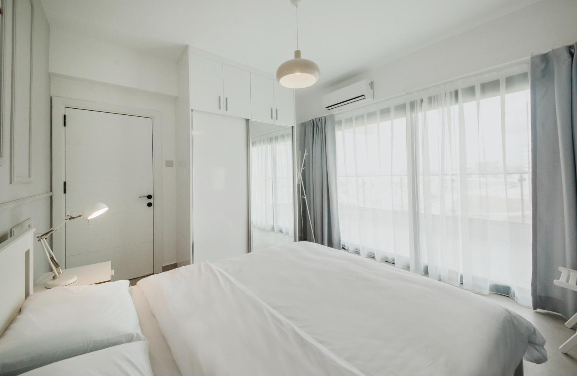 Caesar Blue Seaside Luxury Apartments Gastria Bagian luar foto