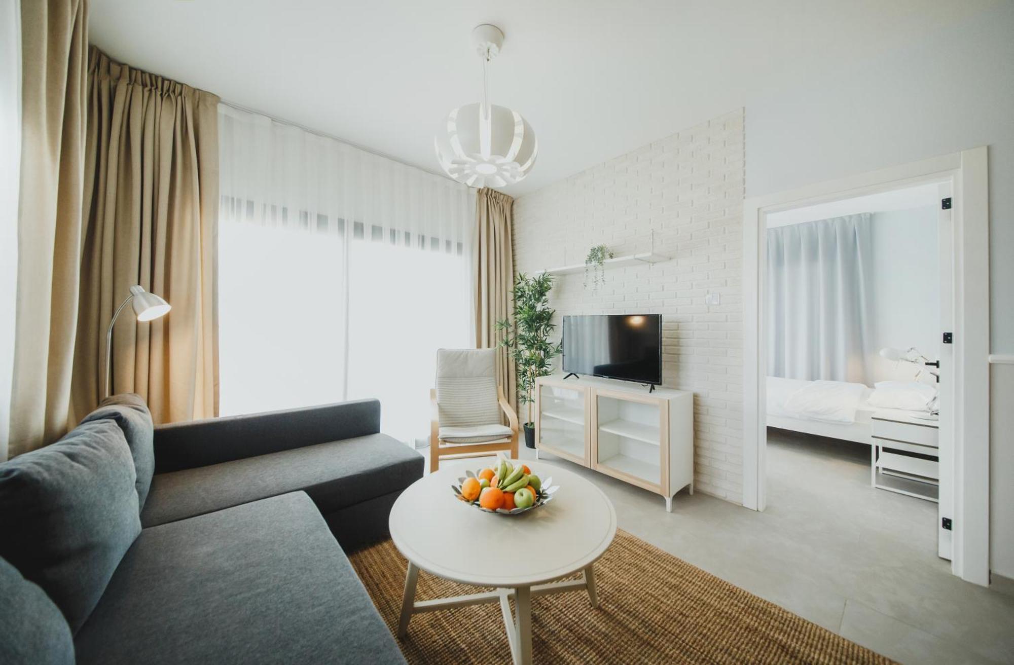 Caesar Blue Seaside Luxury Apartments Gastria Bagian luar foto